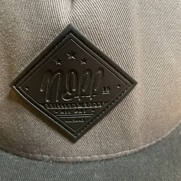 Neff hat - Picture 2 of 6